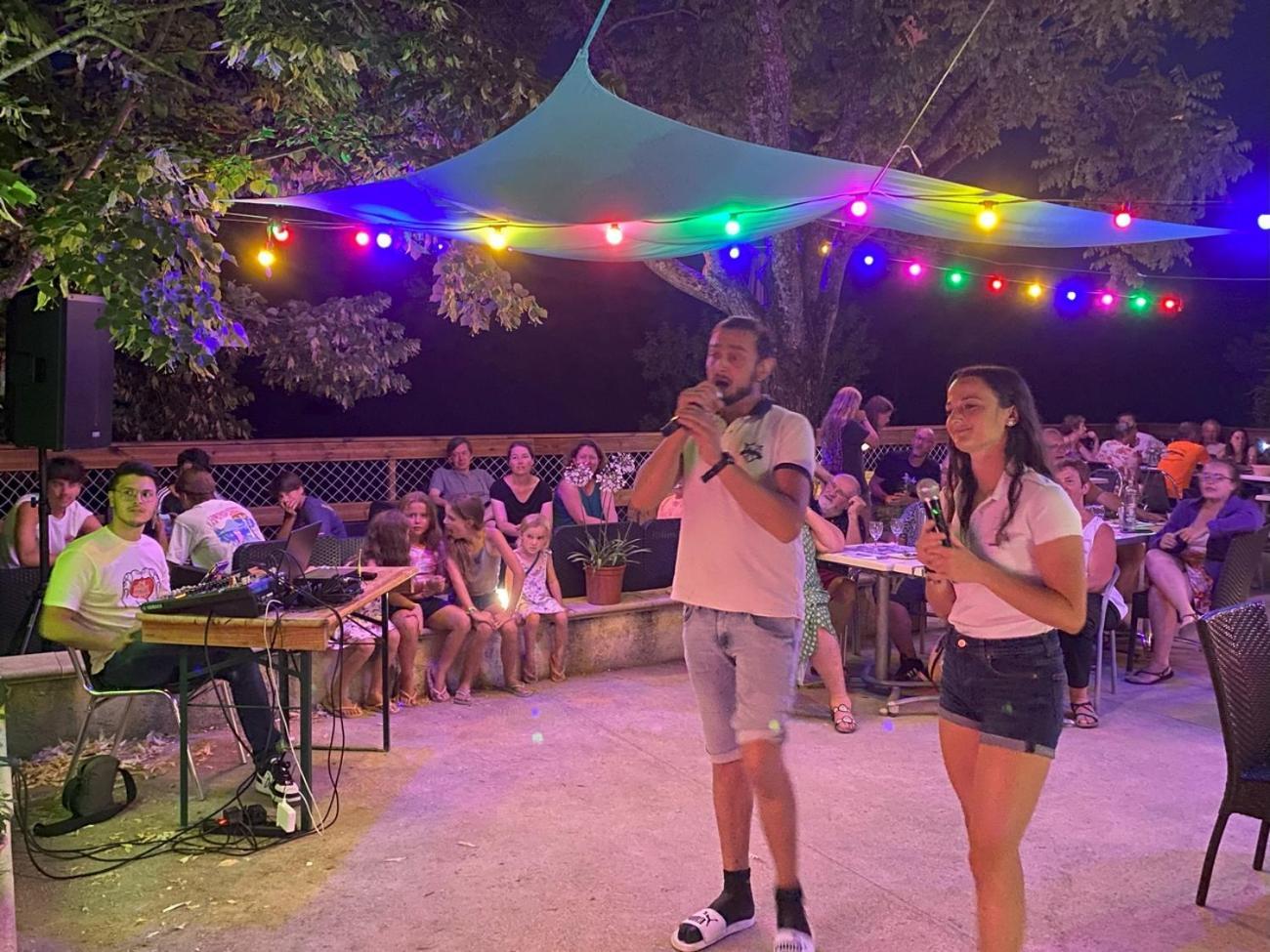 Camping Les Hauts De Rosans Екстериор снимка